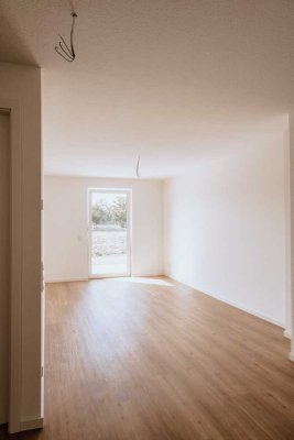 EG, Terrasse, Feldrandlage und Stellplatz