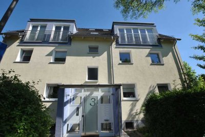 Schöne Wohnung mit EBK & Balkon in Bo-Bergen !