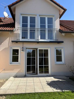 Gepflegtes-Reihenmittelhaus in zentrumsnaher, ruhiger Traumlage mit EBK in Neuburg an der Donau