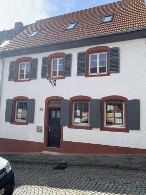 Haus im Zentrum von Blieskastel zu vermieten