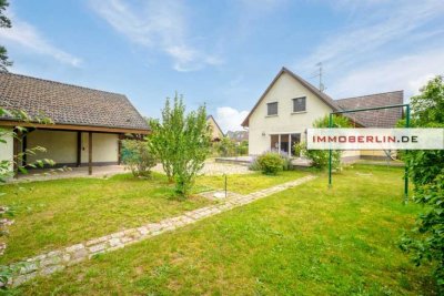 IMMOBERLIN.DE - Ansprechendes Haus mit Westgarten & Garage in harmonischer Lage