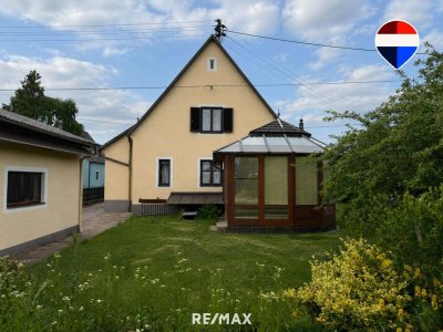 Charmantes Wohnhaus mit Wintergarten in ruhiger Lage von Hartheim bei Alkoven!