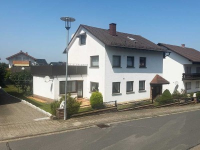 Großzügiges Familiendomizil mit viel Platz, Panoramablick, Gartenidylle & Mehrgenerationenpotenzial!