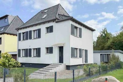 Moderne Stadtvilla mit seperatem Gästehaus