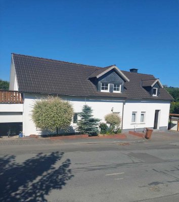 780 € - 100 m² - 4.0 Zi.