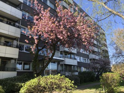 Modernisierte 2,5-Zimmer-Wohnung mit Balkon in Mülheim-Speldorf