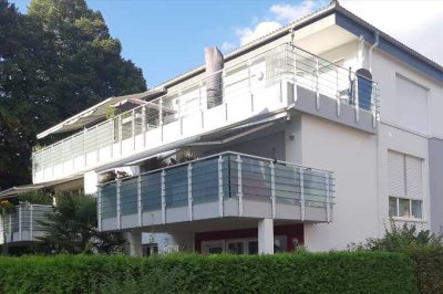 Lichtdurchflutete 3-Zimmer Wohnung in grüner Umgebung, 10 Minuten zur City