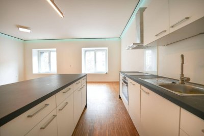 Großzügige 2 Zimmer Mietwohnung mit Carport- Wels/Zentrum