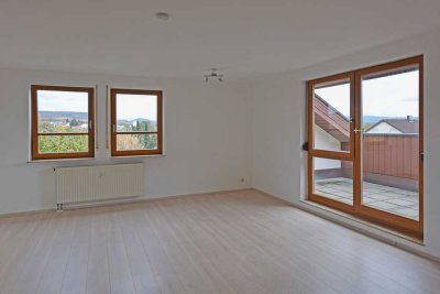 Lichtdurchflutete Wohlfühlwohnung mit Weitblick in Bretzfeld