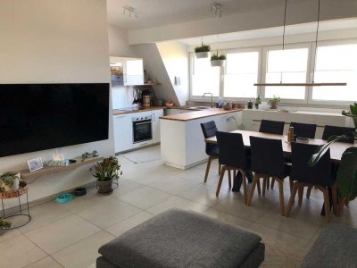 Wohnung von 2019 barrierefrei mit Stellplatz in MA-Rheinau Dachgeschoss