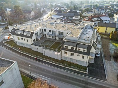 ++ WOHNGLÜCK finden ++ Exklusive DREI Zimmer mit BALKON