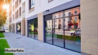 L-förmiges Wohn- und Geschäftshaus: Stadtleben &amp; Vielfalt in Wien