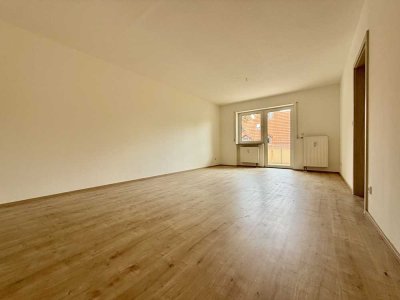 Gepflegte, lichtdurchflutete  4 Zimmer Whg. in ruhiger Lage