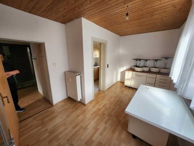 Etagenwohnung (3 Zi.) in Frankfurt-Heddernheim