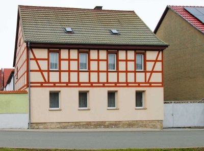 Bauernhaus mit Nebengebäude in Pfiffelbach