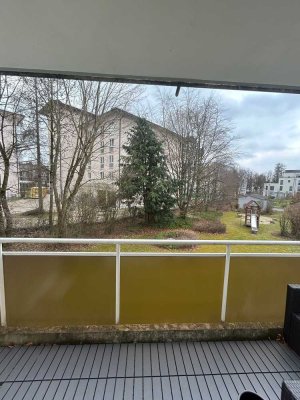 Schöne 1 Zimmer Wohnung mit grossem Balkon