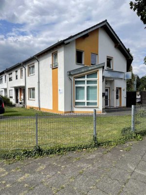 Einfamilienhaus mit vermietetem Anbau – Wohnen & Rendite vereint