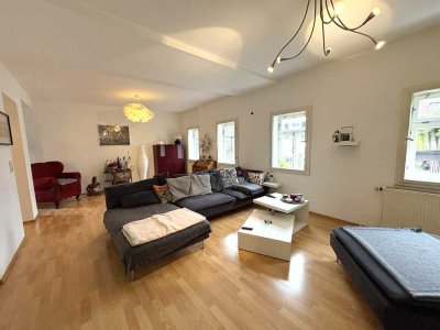 5 Zimmer Maisonettewohnung in historischem Gebäude