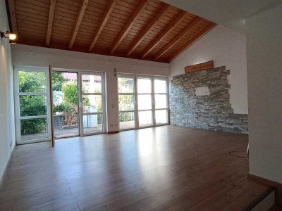1600 € - 147 m² - 2018 vollständig renoviert. 2023 neue Gas-Heizung.