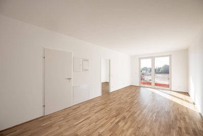 AB SOFORT: Erstbezug-2 Zimmer+Küche +Balkon+E-Garage