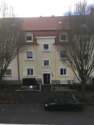 Moderne teilmöblierte 4,5-Zimmer Wohnung im EG mit 146m² in Mannheim-Neckarau