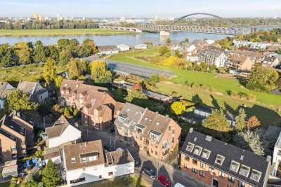 Kernsanierte 3-Zi.-Maisonette mit Garten, Balkon, Abstellraum & eigenem Eingang in Düsseldorf-Hamm