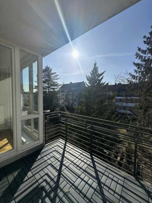 Helle 3-Zimmerwohnung * Balkon * Einbauküche *im grünen Spandau * Stellplatz * Befrist. max bis 6 J.
