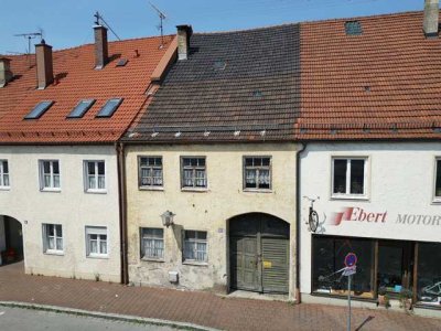 Charmantes Bauernhaus (Stadthaus) mit Garten & Baureserve in Altstadtnähe !!!
