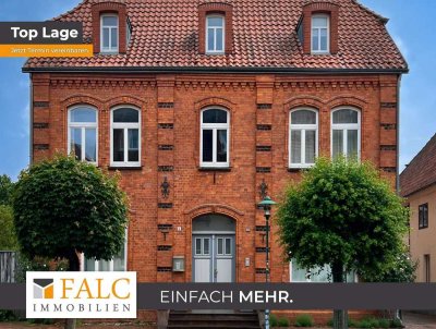 Erlesenes Wohnen mit Charakter, Charme und Komfort - Ihre Stadtvilla am Wasser