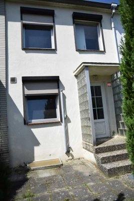 Reihenmittelhaus gute Lage in Hamburg-Farmsen provisionsfrei