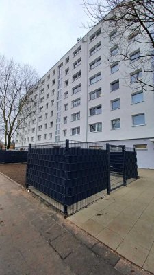 Schöne, helle & sanierte 3 Zimmer Wohnung - provisionsfrei