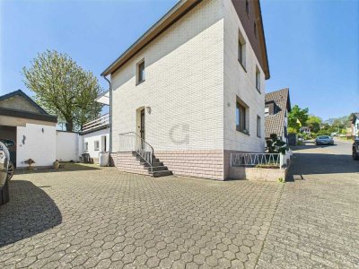 Gepflegtes Einfamilienhaus mit Garten und Großgarage in Kreuzau-Obermaubach!