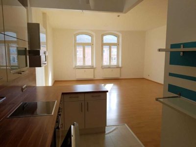 3,5 Zimmer Maisonette Wohnung Altbau hohe Decken mit Stellplatz