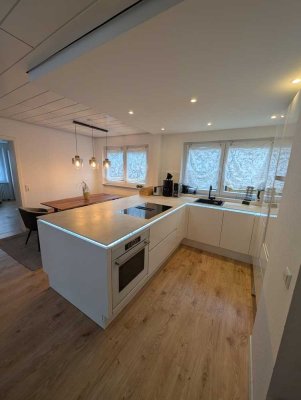 3-Zimmer-EG-kernsanierte teilmöblierte Wohnung mit Terrasse und EBK in Böblingen