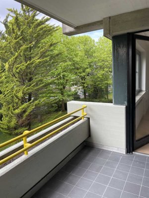 Helle 2 Zimmerwohnung mit Balkon ruhige Lage