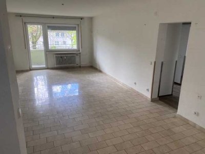 Attraktive und gepflegte 4-Zimmer-Wohnung mit Einbauküche in Ludwigshafen