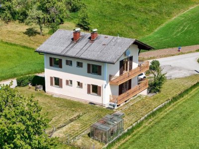 *VERKAUFT*Ruhige Lage mit Bergblick-renoviertes 2 Familienhaus zu verkaufen *ohne Makler*
