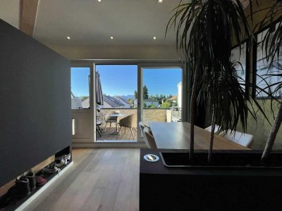 Begrenzte Mietzeit (1.3.-30.6.26): Herrliche 2 - Zimmer - DG Wohnung