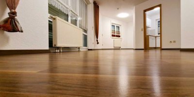 !!! Attraktive, helle Single Wohnung mit Balkon in guter Lage !!!