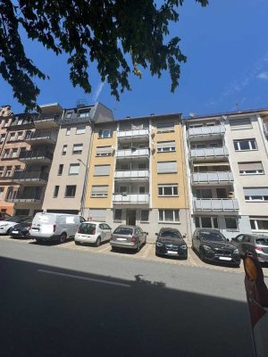 Charmante 2-Zimmer-Wohnung mit Doppelbalkon in Top-Lage  St.Jobst (5)
