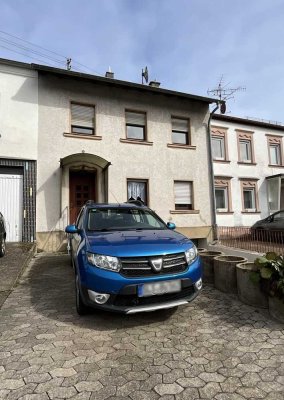 Schönes Reihenmittelhaus mit zwei Wohnungen in ruhiger Lage von Lebach-Gresaubach