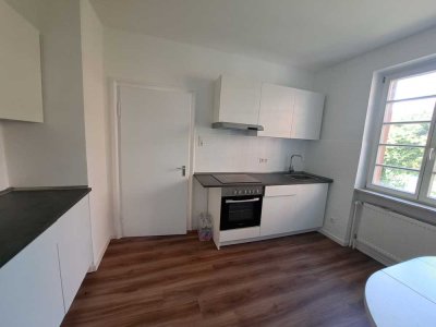 Wohnen auf Zeit: Möblierte 2-Zimmer-Wohnung (60 m²) in KA-Weiherfeld (Befristet 6–12 Monate