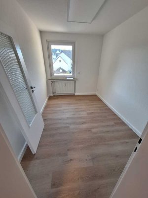 Attraktive, modernisierte 3-Zimmer - Wohnung in ruhiger Lage