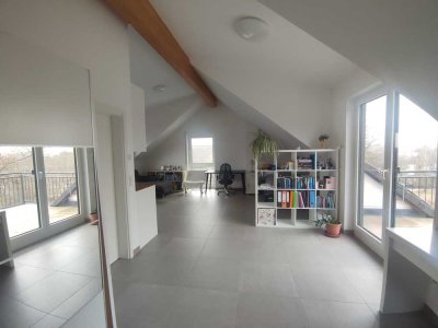 Möblierte 1-Zimmer-Wohnung mit Terrasse am Park