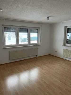 *schöne gepflegte 3-Zimmer Wohnung in Meßstetten*