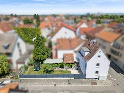 Mannheim-Käfertal: Einfamilienhaus mit Garten in zentraler Lage