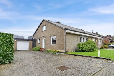 Platz für die ganze Familie – Einladendes Haus mit traumhaftem Garten
