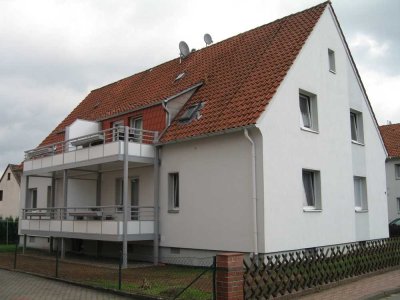 *Helle 3-Zimmerdachgeschosswohnung mit Balkon in ruhiger Lage*