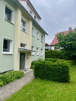 Herrliche Terrassenwohnung im südlichen Geismar: 1 ZKBTer