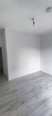 Großzügige, frisch renovierte 4-Zimmer-Wohnung in Pforzheim – Ideal für WG oder Familie!